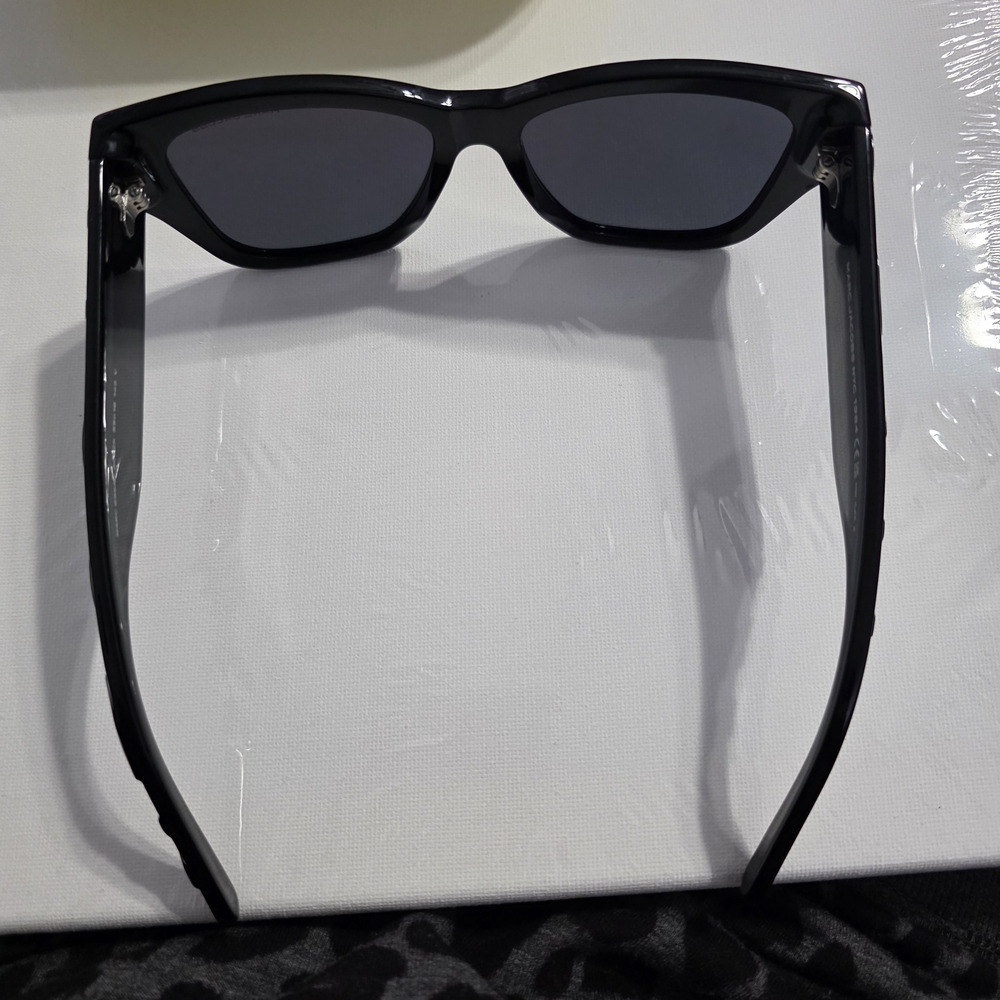 Marc Jacobs Black Sunglasses - Picture 6 of 7